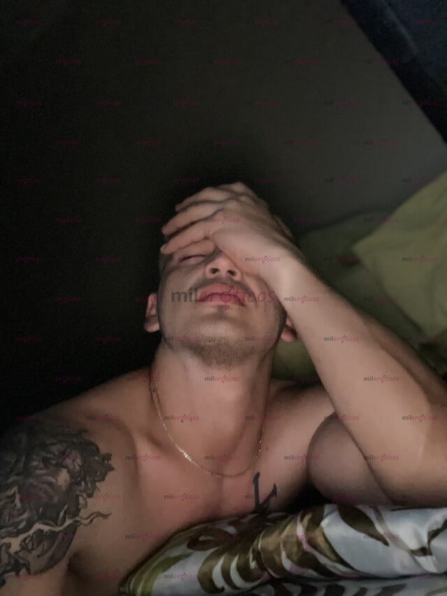 FOTOS DE MACHO DOMINANTE VERGON LECHERO PARA COMPLACERTE Y SATISFACER TUS FANTASÍAS