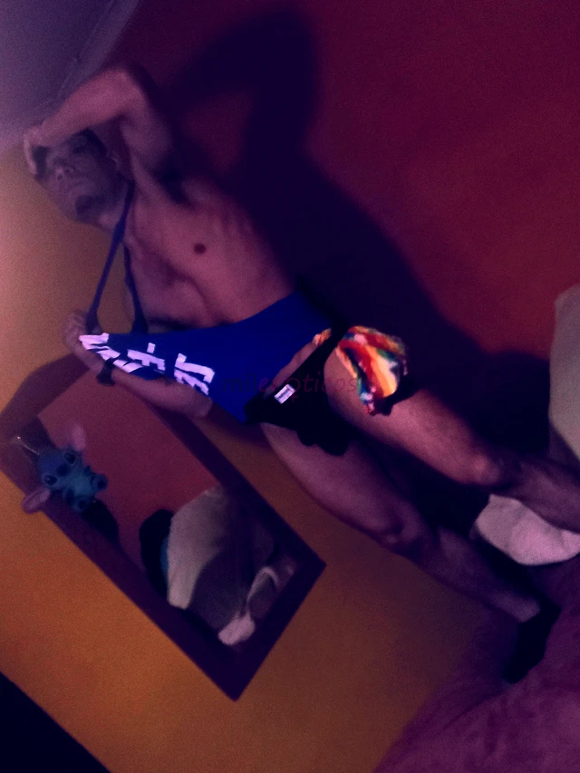Hola aqui colombiano morbososcort masajista buena verga lechero culion cumplo fantasias sin apuro de tiempo trato de pareja bb dominante amate tu mach...