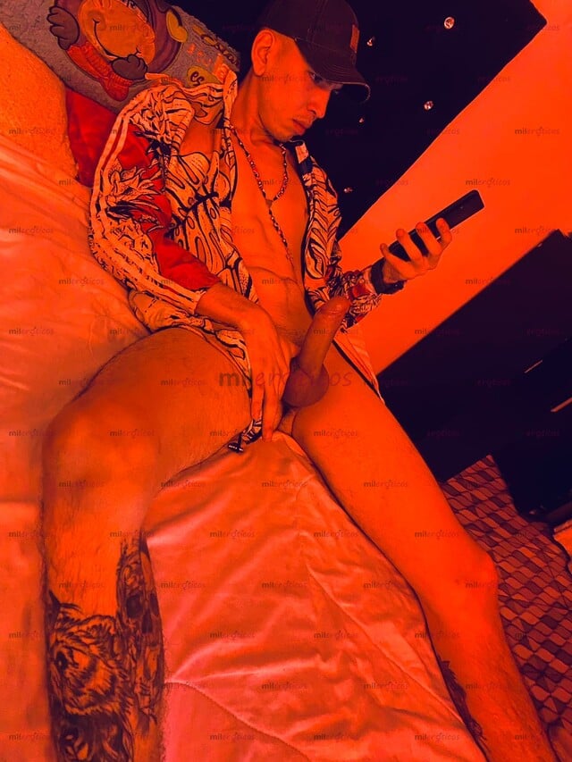 FOTOS DE JOVEN Y ARRECHO 20CM FLACO VERGON LECHERO DOMINANTE