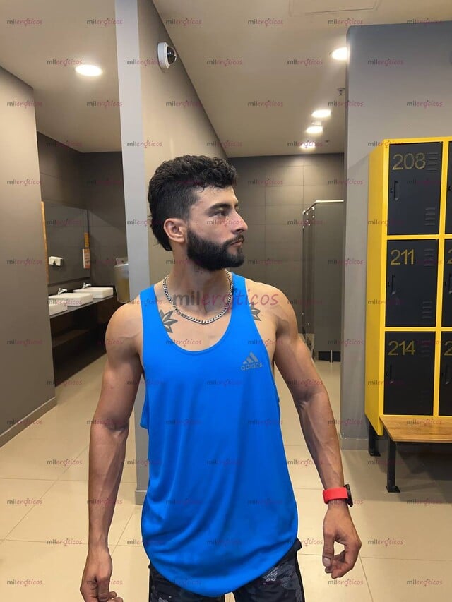 FOTOS DE PARCERO PARCHADO SERIO MORBOSO LLENO DE MUCHAS GANAS DE SEXO LE PONGO MI CULO PA