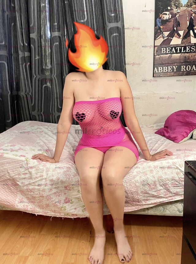 FOTOS DE MASAJISTA SÚPER SEXY Y CANDENTE CUMPLIENDO FANTASÍAS