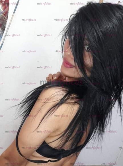 FOTOS DE DANIELA CHICA SEXUAL CALIENTE Y SEXY SOLITA EN MI HABITACION CON MIS JUGUETES .