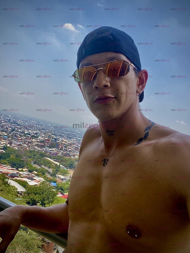 FOTOS DE EN CALI, GANOSO DE ROMPER Y PREÑAR CULOS CON MIS 22 CM DE VERGA