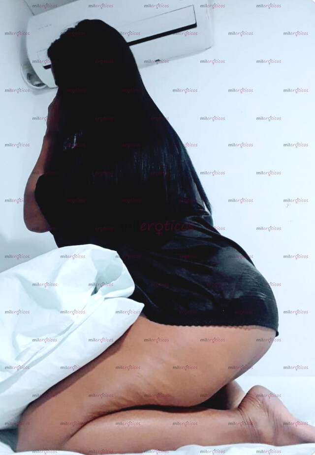 FOTOS DE VALERIA VOLUPTUOSA DE PIEL TRIGUEÑA ATRACTIVA SEXY CUEARENTONA TODA MAMASITA