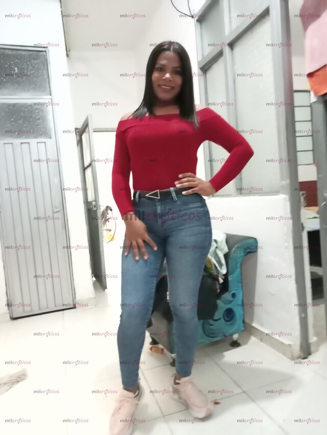 FOTOS DE MORENA CALIENTE DE PIEL SUAVE ARDIENTE FOGOSA ESPERANDO POR TI