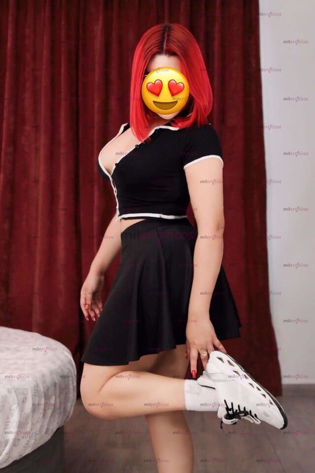 FOTOS DE RENATA JOVEN Y GUAPA DE CADERAS PROMINENTES MUY CACHONDA Y CARIÑOSA!