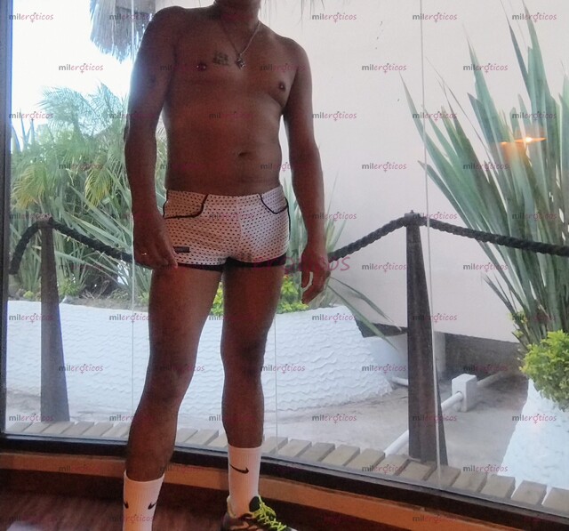 FOTOS DE TE CULEO SABROSO... VATO BISEXUAL INTER, BUENA VERGA Y NALGAS PARA DISFRUTAR