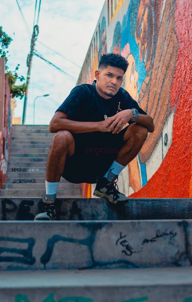 Complaciente amoroso con ritmo y sabor mis masajes te llevaran al climax total tu solo llama y alli estare activo con todo para ti mujer vamos sal del...