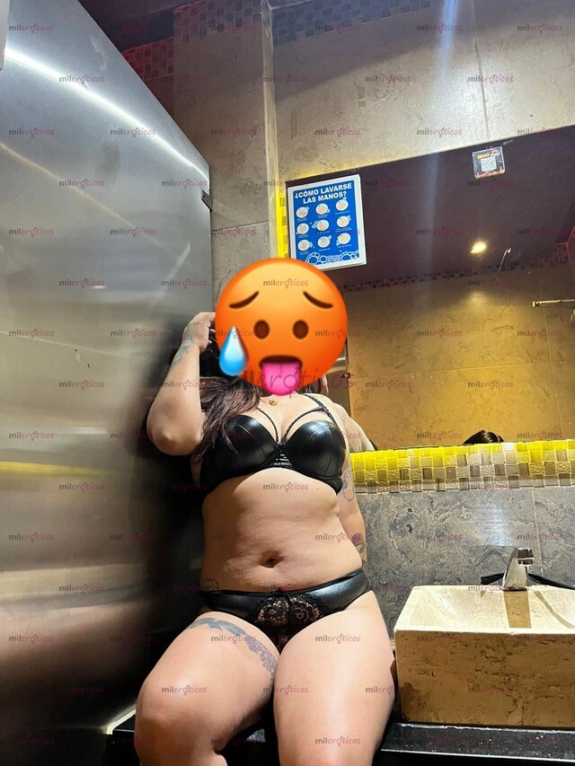 FOTOS DE ATIENDO PAREJAS, MUJERES, Y HOMBRES CALIENTES