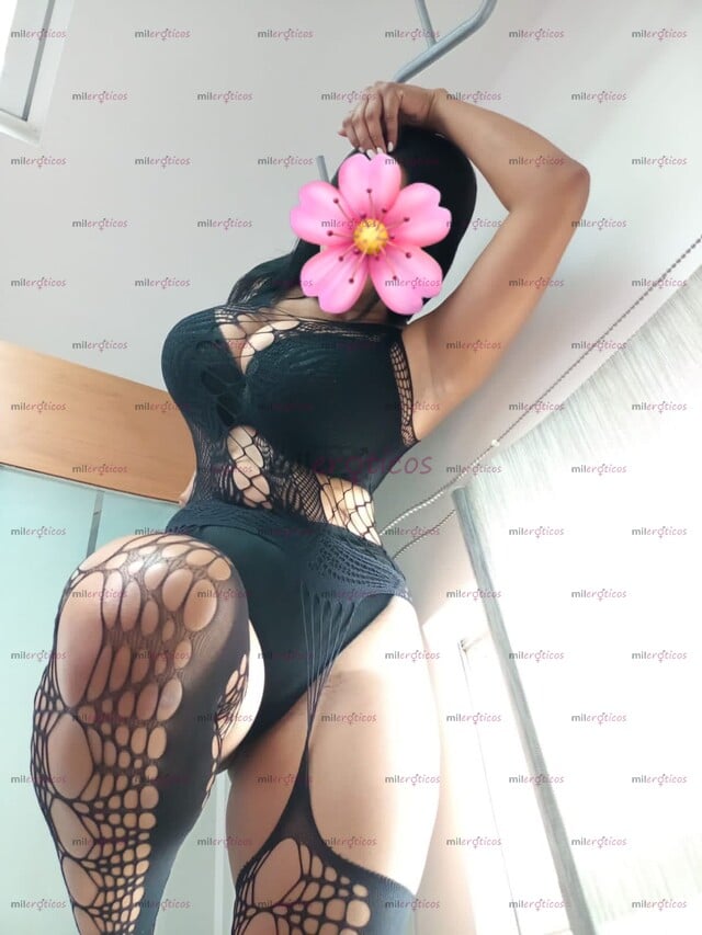 FOTOS DE LA MEJOR ACTITUD Y EL MEJOR SEXO ,ME MOJOBIEN RICO AMOR!