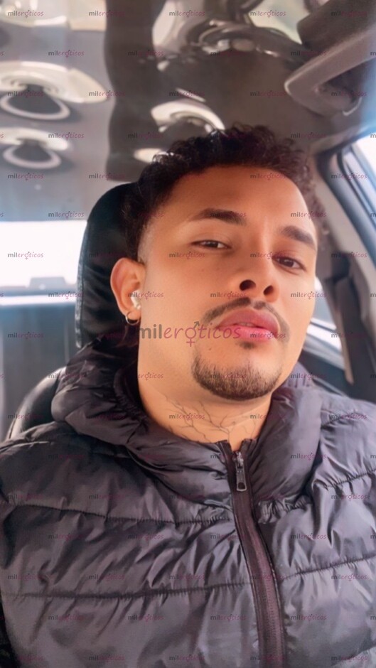 FOTOS DE MORENO CALIENTE CON VERGA CABEZONA Y GRAN CULO