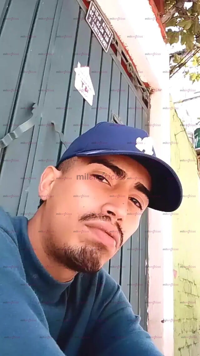 FOTOS DE EL FLACO, VERGON 19CM DISPUESTO A COMPLACER TUS RICOS DESEOS RICOVENEZOLANO