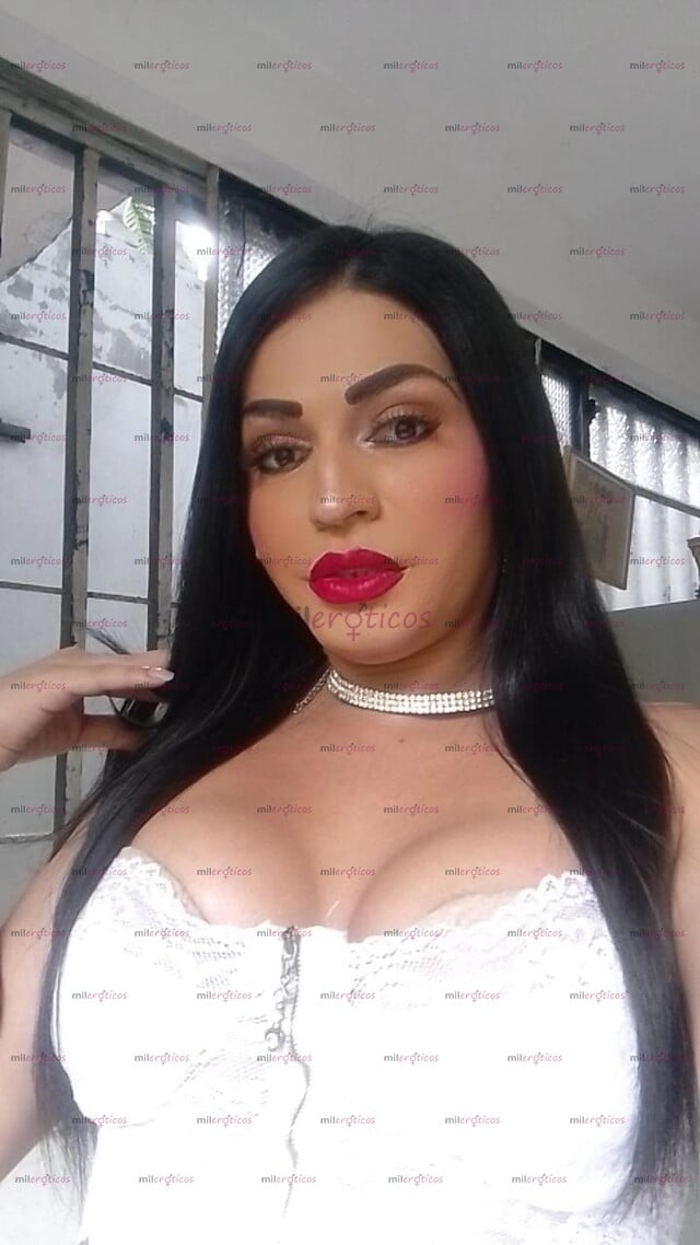 FOTOS DE PERRA SEXI ELEGANTE CON MUCHAS GANAS DE SEXO CON APTO