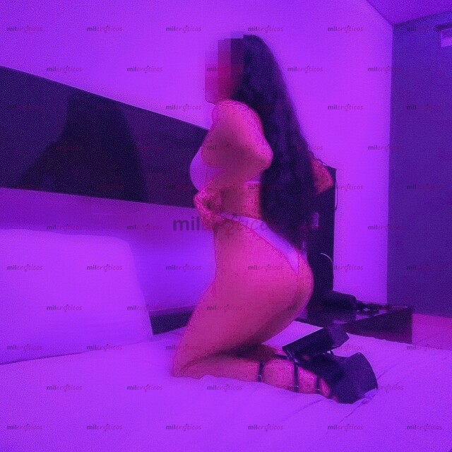 FOTOS DE ASÍ COMO TE GUSTAN DELGADITA Y FOGOZA LISTA PARA GEMIR DE PLACER