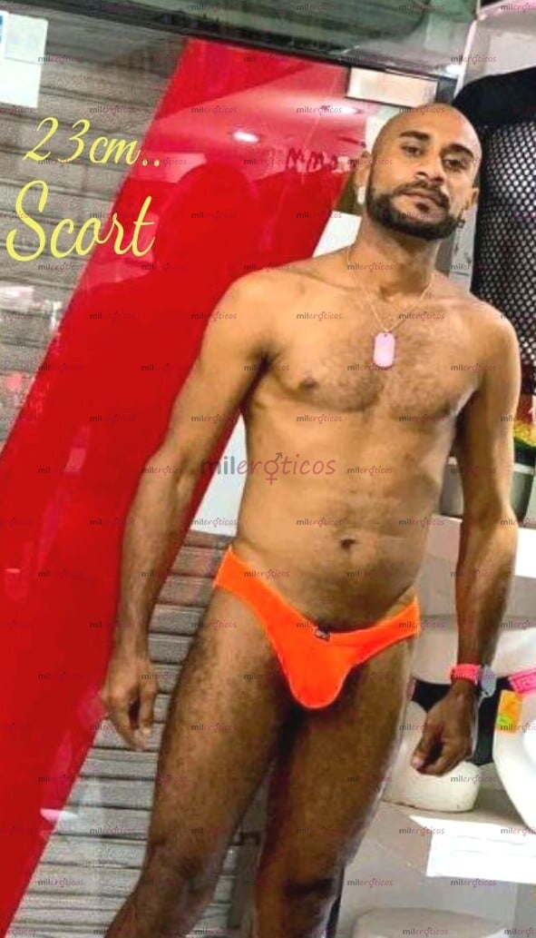 FOTOS DE NEGRO DE 23 CM DE PLACER POCOS DIAZ PRUEBA VERDADERO PLACER
