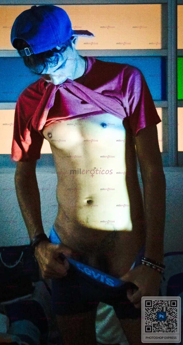 FOTOS DE CHAVO SENCILLO IDEAL PARA UNA BUENA PLÁTICA Y PARA DISFRUTAR DE FORMA ÍNTIMA.
