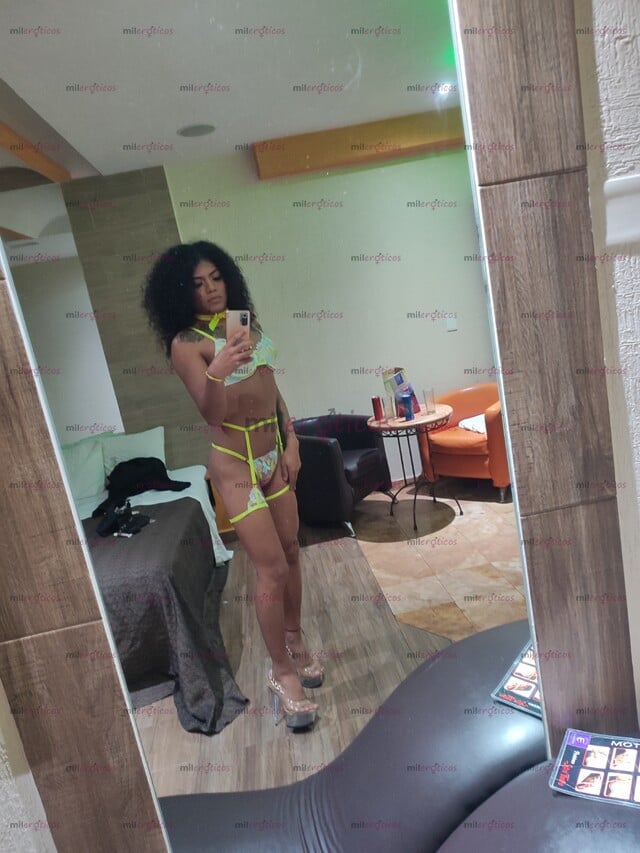 FOTOS DE MORENA DE FUEGO SUPER FOGOSA BELLA Y SENSUAL SUCULENTA CHICA TRANS