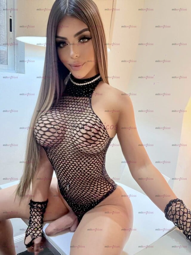 FOTOS DE QUIERES UNA CONEJITA CON UNA ZANOHORIA GRANDOTA?