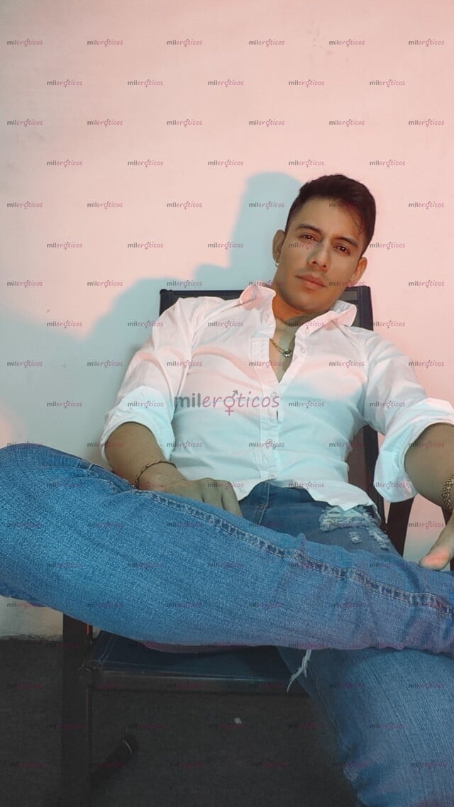FOTOS DE GUAPO, ALTO, EDUCADO Y MUY CALIENTE LISTO PARA DARTE PLACER 20CM