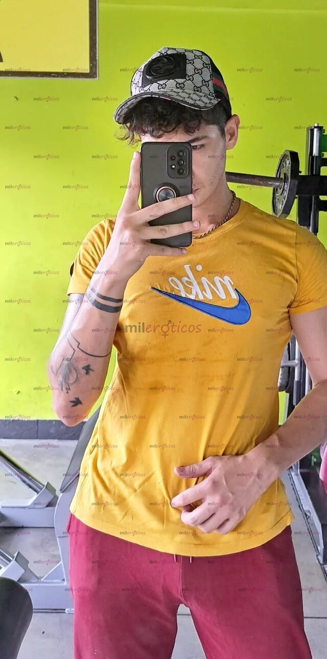FOTOS DE CHICO ACTIVO Y TATUADO PARA COMPLACER TUS NECESIDADES NENE, CONTÁCTAME