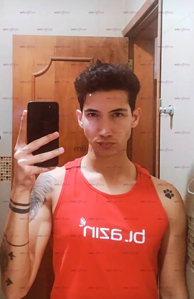 FOTOS DE CHICO ACTIVO Y TATUADO PARA COMPLACER TUS NECESIDADES NENE, CONTÁCTAME