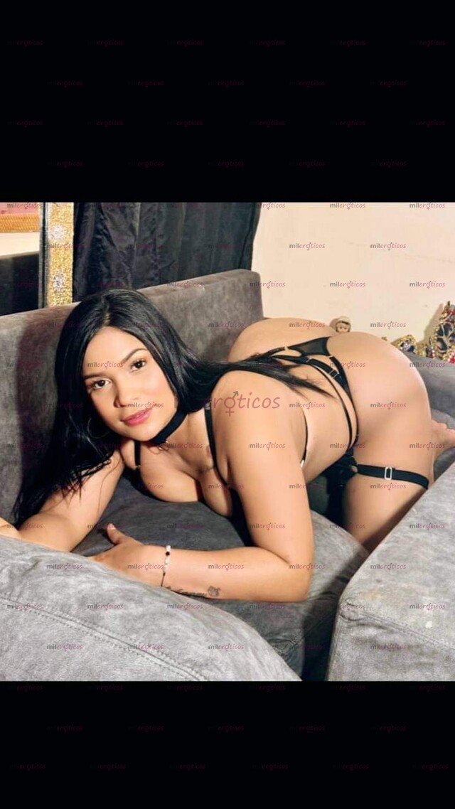 FOTOS DE HERMOSA MORENA SUPER APRETADITA Y NALGONA