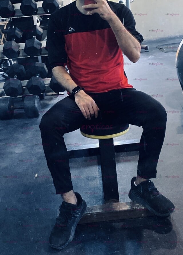 FOTOS DE SCORT DELGADO ACTIVO, SOY 100 % ACT DISPUESTO A COMPLACER TODO CON PROTECCIÓN