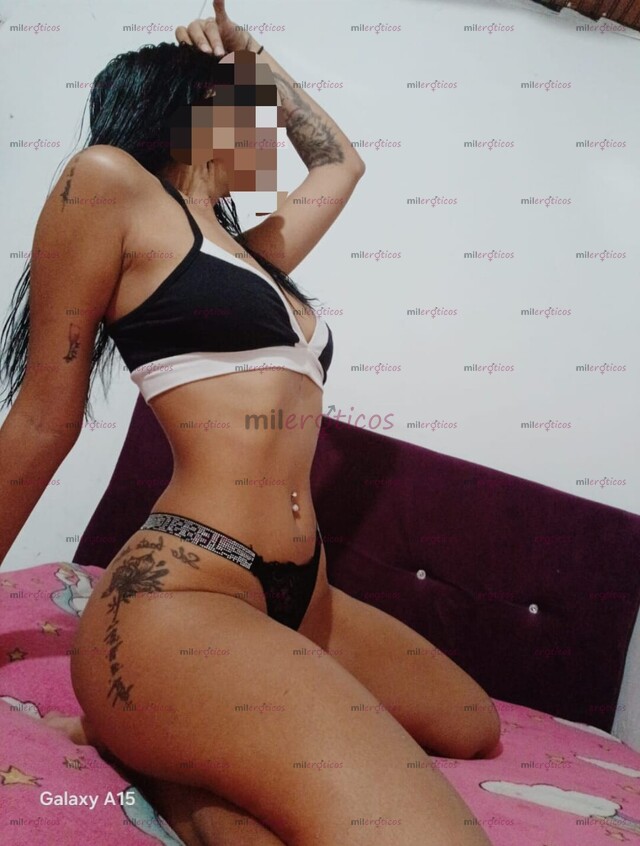 FOTOS DE UNA MORENA BIEN LINDA FLACA NO TAN ALTA PELI NEGRA Y DISPUESTA A COMPALCERTE