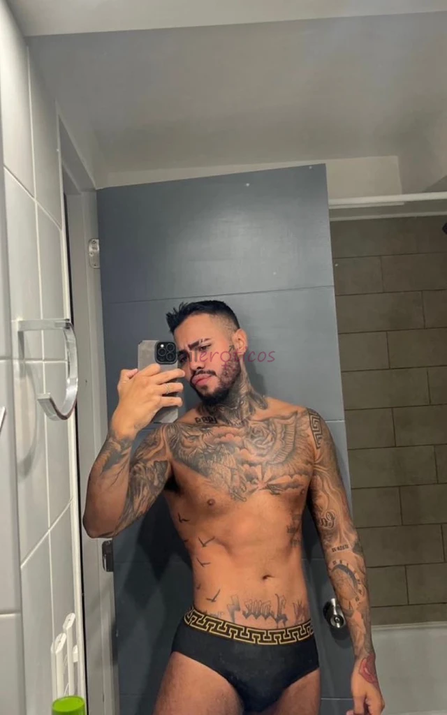 Hola soy bruno tengo 23 anos amp soy discreto respetuoso y educado caliente morboso y complaciente dominante si me lo pides soy versatil vendo conteni...