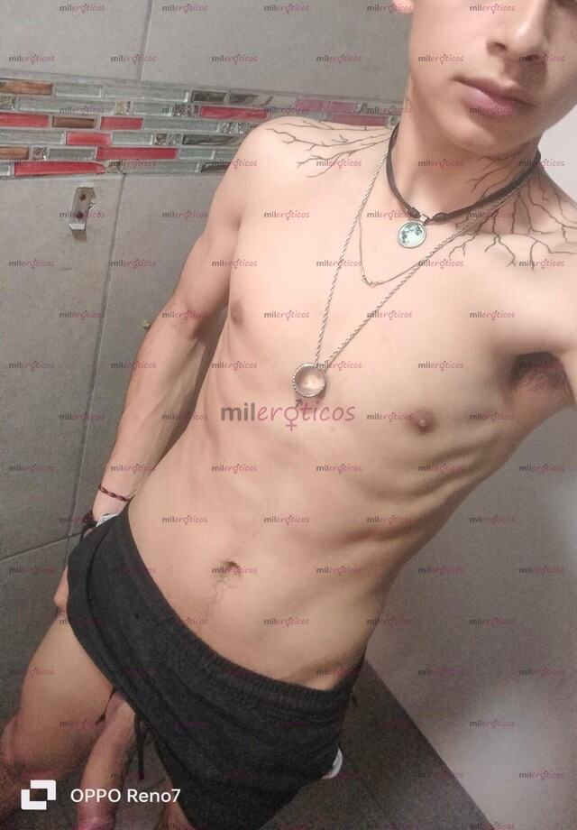 FOTOS DE CHICO DELGADO, BUENA ONDA Y EXTROVERTIDO