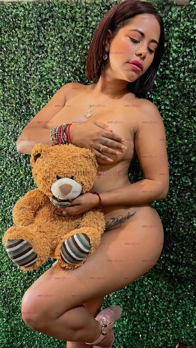 FOTOS DE DIOSA VENEZOLANA DE PIEL CANELA, DISPUESTA A CUMPLIR TUS FANTASÍA
