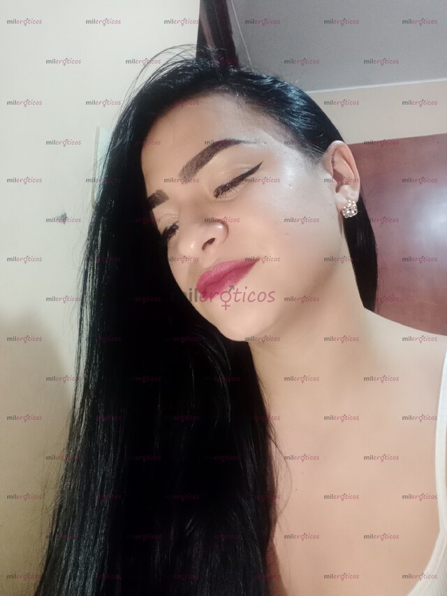 FOTOS DE CHICA JOVEN SEXY NUEVA EN CIUDAD SUPER CALIENTE ,EXTROVERTIDA Y BUENA ATENCIÓN