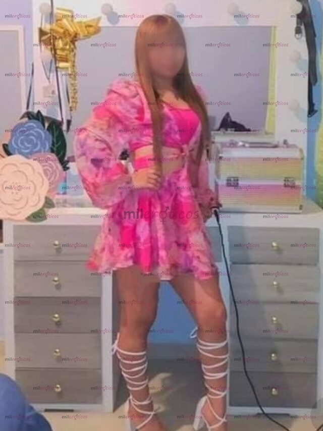 FOTOS DE PIERNUDA,SABROZA,CALIENTE Y BIEN CACHONDA....