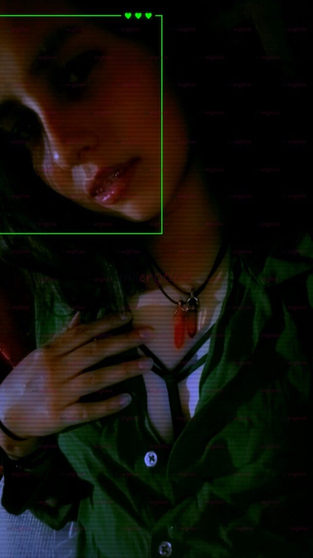 FOTOS DE HOLA SOY BIBIANA, UNA FLAQUITA DISPUESTA A CUMPLIR TUS DESEOS