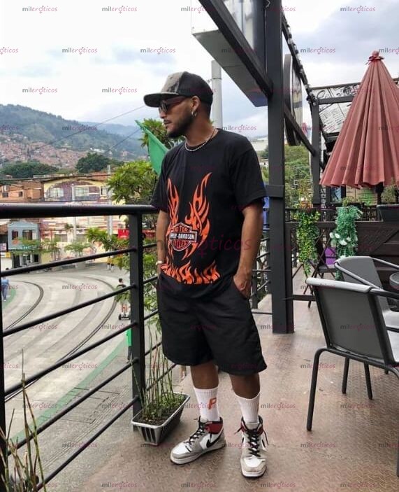 FOTOS DE PASIVO MACHO BBK A PELO PARA ACTIVOS RUDOS Y CERDOS