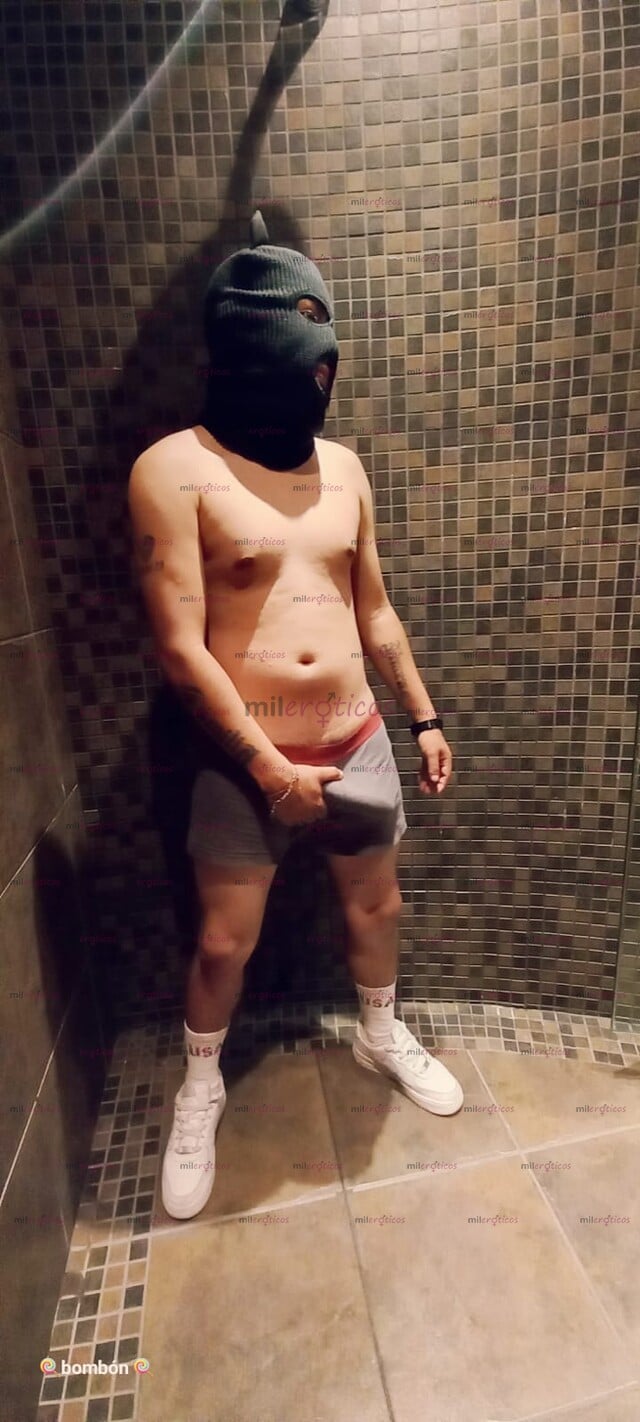 FOTOS DE CHICO DE 18 INICIANDO EN ESTE MUNDO SCORT LLENO DE LECHE,HAGO SALIDAS A HOTELES