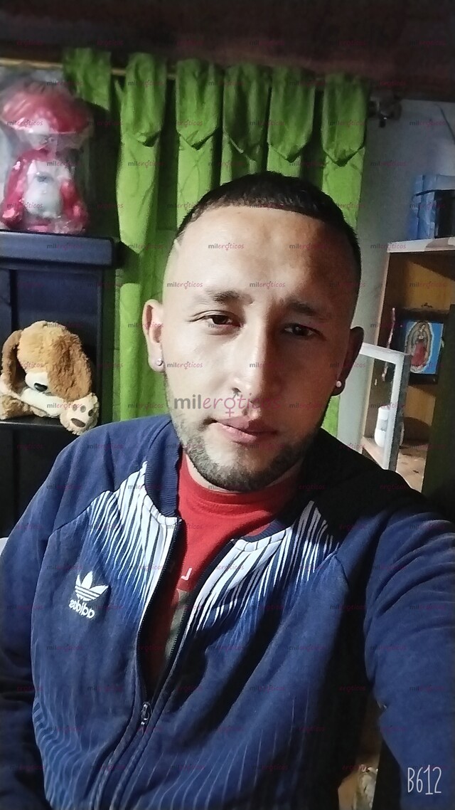 FOTOS DE JOVEN DE 28 AÑOS EN BÚSQUEDA DE TRÍOS Y BUEN SEXO SOLO CON MUJERES CON SITIO