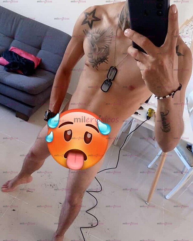 FOTOS DE BARBERO HOT, VARONIL, TATUADO Y VERGÓN .. DISPUESTO A COMPLACERTE