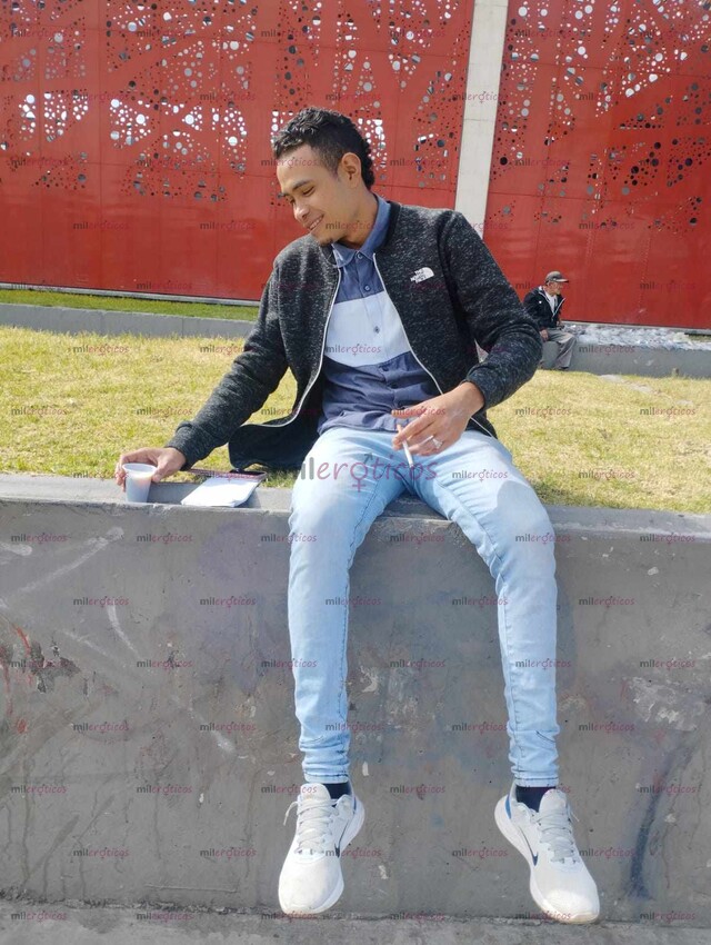 FOTOS DE HOLA SOY ADONAY UN JOVEN DOTADO LISTO PARA SALIR A DONDE SEA CON QUIEN SEA 22CM