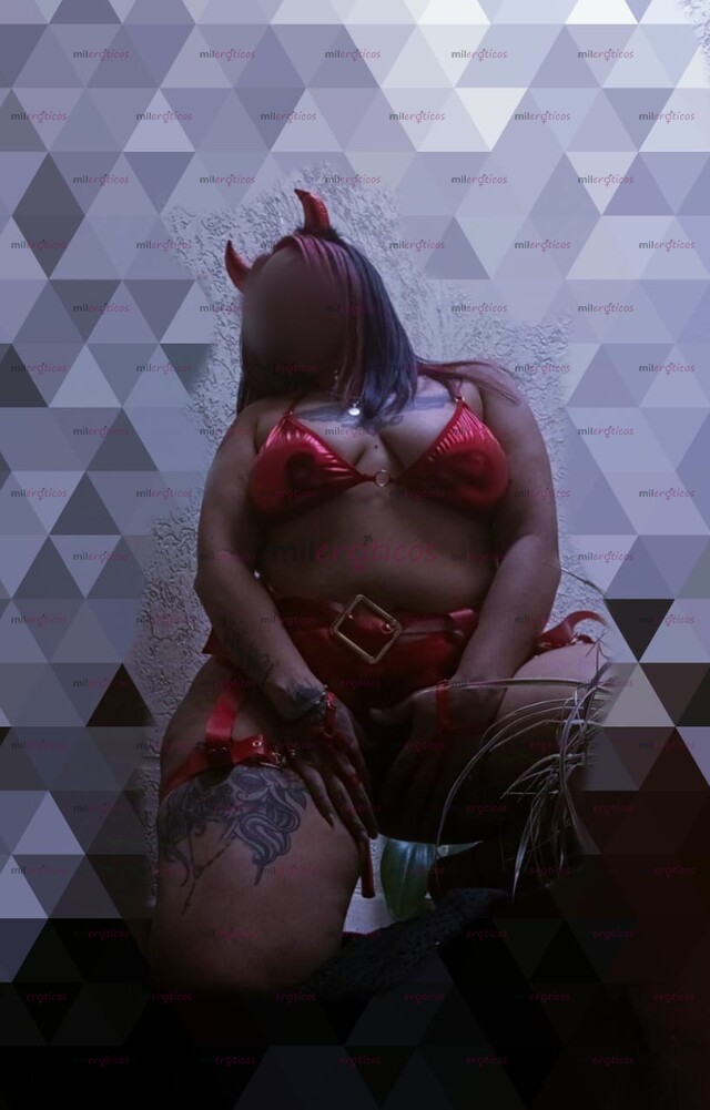 FOTOS DE POR POCOS DÍAS CADERONA, DE GRAN CULO. VEN Y TE SACO LA LECHE .