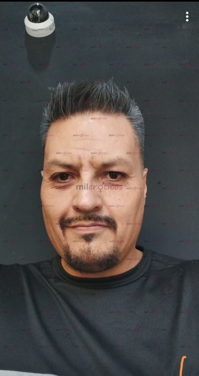 FOTOS DE HOMBRE CASADO EN BUSCA DE AYUDA ECONÓMICA