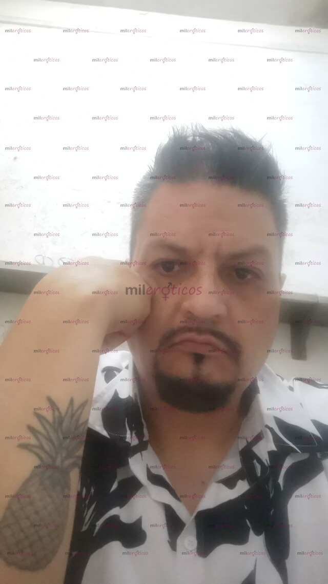 FOTOS DE HOMBRE CASADO EN BUSCA DE AYUDA ECONÓMICA