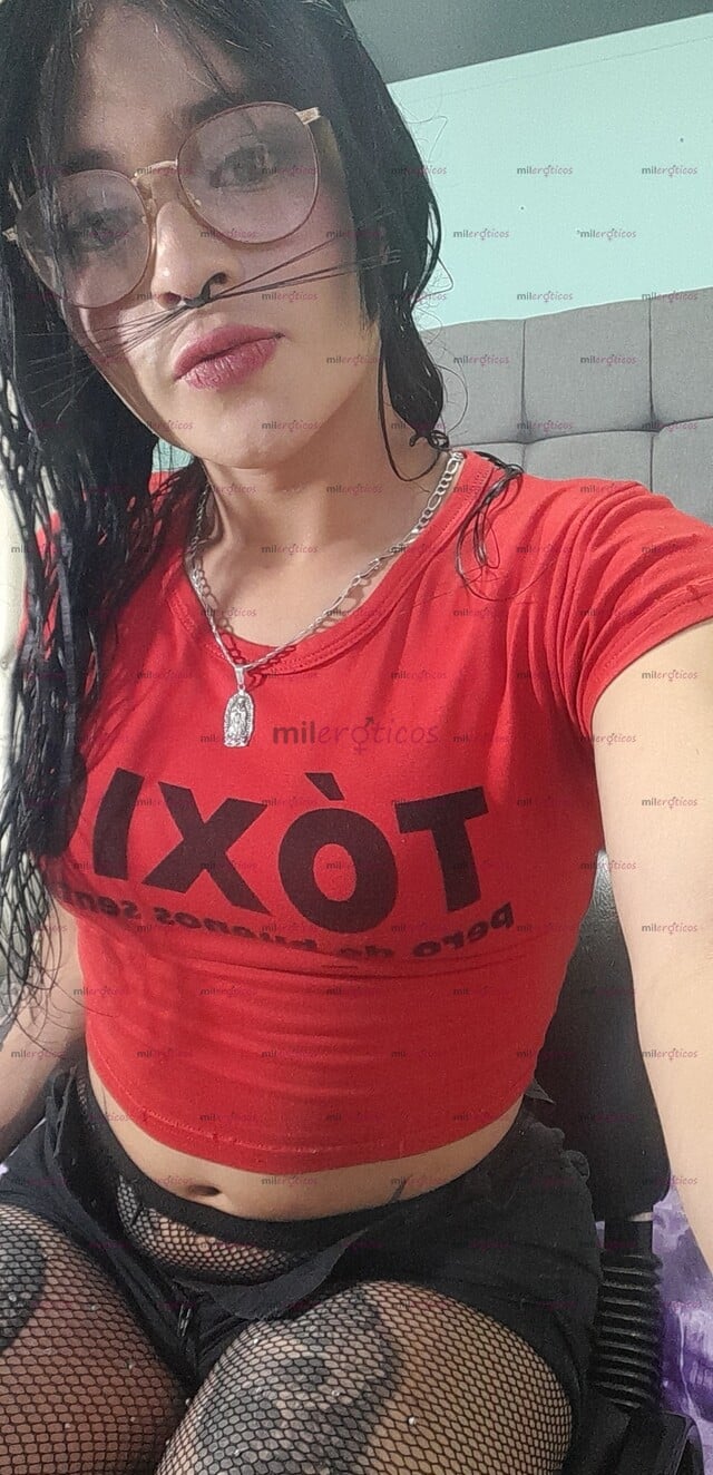 FOTOS DE LINDA TRANS, POLLITA ARRECHITA Y SUMISA, NALGONA Y TATUADA
