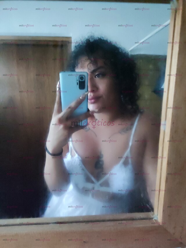 FOTOS DE PERRITA LISTA PARA COMPLACERTE POCOS DÍAS SUMISA COMPLACIENTE LIMPIA Y SEGURA