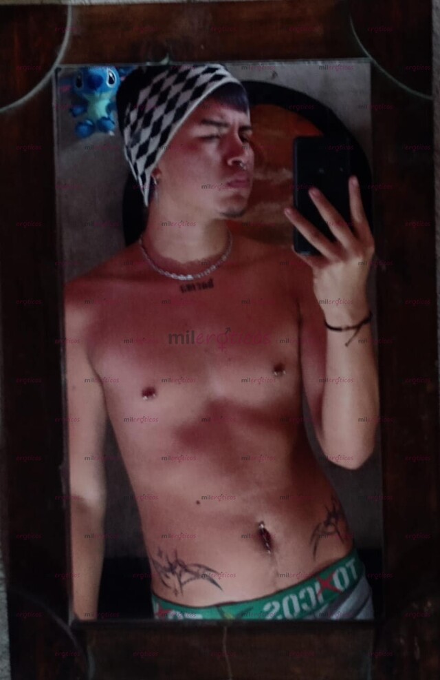 FOTOS DE HOLA SOY UN CHICO BIEN ARRECHO CON GANAS DE QUE TÚ ME DESLECHES