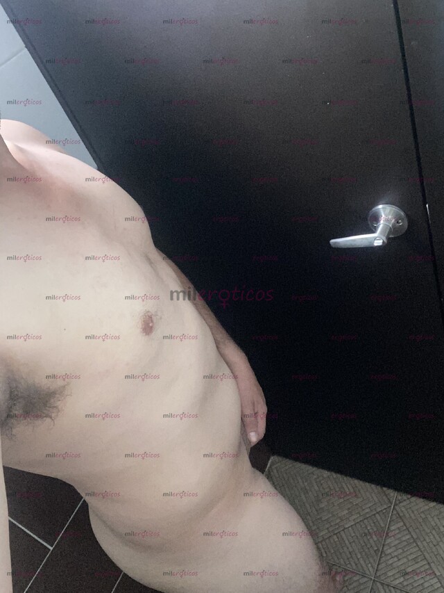 FOTOS DE MATIAS CHICO GUAPO DE 28 AÑOS SOLO POR POCOS DÍAS EN TU CUIDAD