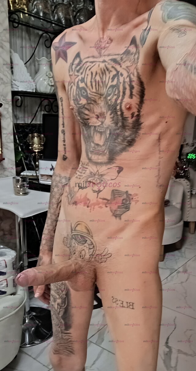 FOTOS DE FLACO BLANCO TATUADO VERGON ACTIVO SERIO MORBOSO