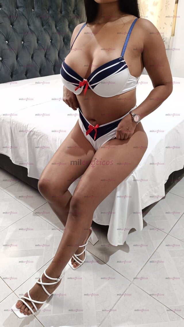 FOTOS DE HOLA MIS AMORES SOY UNA CHICA MORENA DE BUEN CUERPO Y CON UNOS SENOS GRANDES.