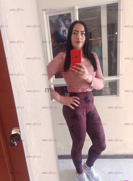 FOTOS DE ANDREA FLACA ENTREGADA AL PLACER Y LA BUENA PASIÓN QUE BUSCAS