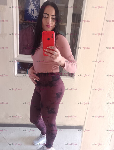 FOTOS DE ANDREA FLACA ENTREGADA AL PLACER Y LA BUENA PASIÓN QUE BUSCAS